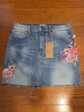 DRIFTWOOD Stef Embroidered Floral Denim Mini Skirt NWT 29
